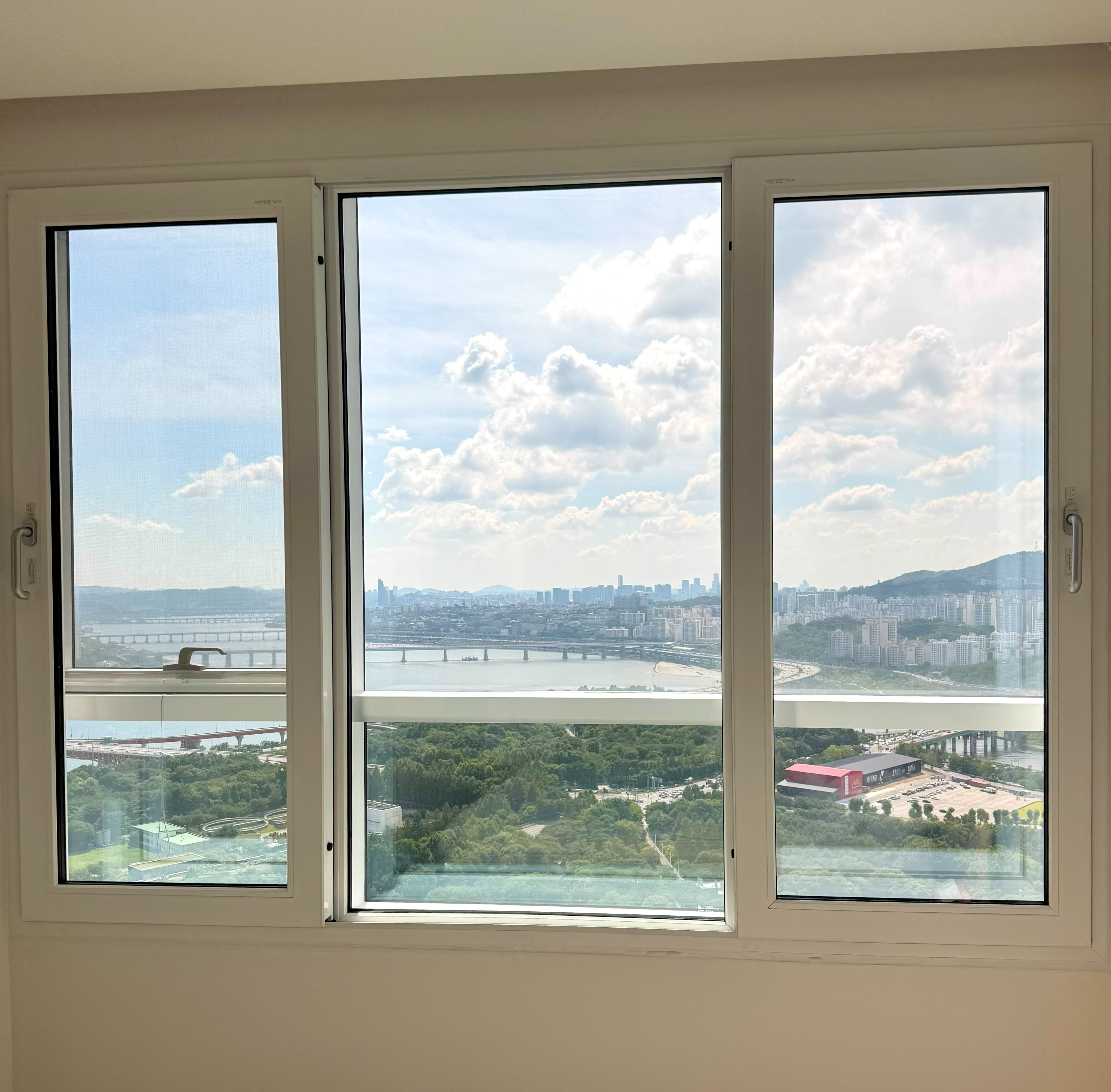 성수동 갤러리아포레 이미지